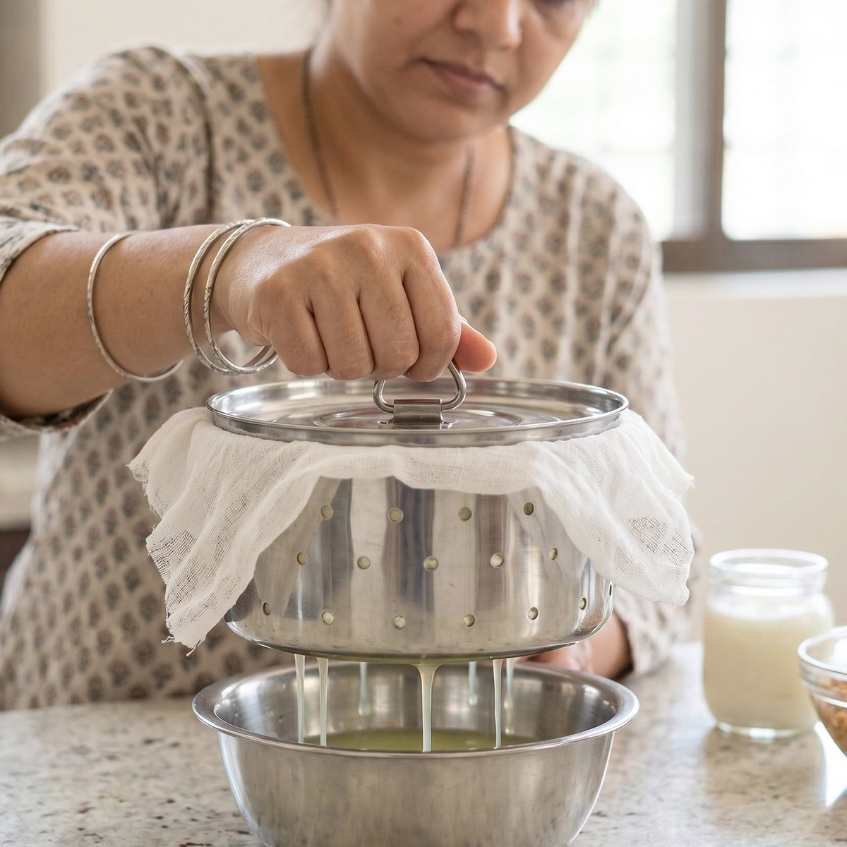 Stainless Steel Paneer Maker Mould With Lid For Cheese And Tofu Press (1 Pc)